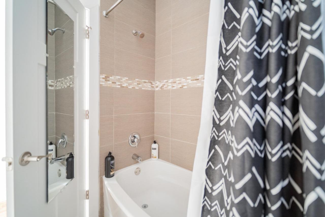 3-Bedroom Gem Apt With In-Unit Laundry - Lawndale 1 & 2 Rep Chicago Exterior photo